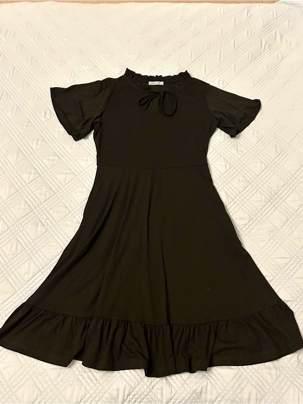 MSBASIC Women’s Black Tie-Neck Dress, Size Medium